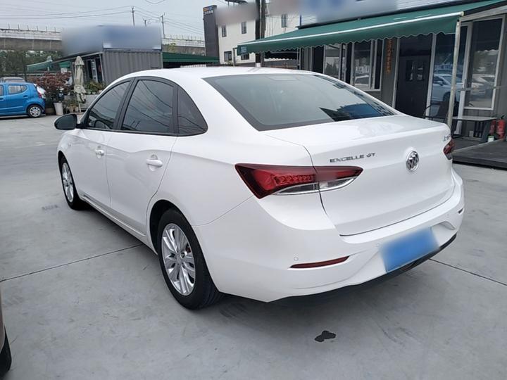 Excelle 2021 Facelift Classic 1.5L AT Elite photo 4