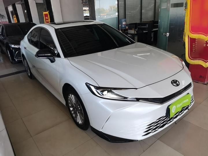Camry 2026 2.0GVP Luxury photo 3