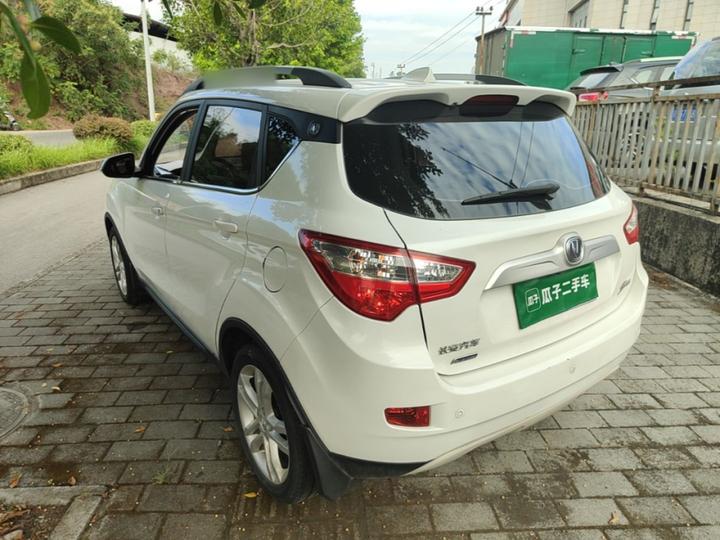 CS35 2016 1.6L AT Luxury China V photo 4