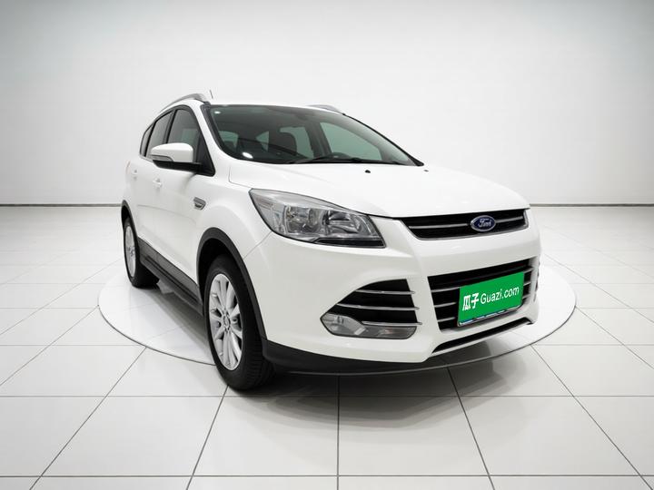 Kuga 2013 1.6L GTDi AWD Elite photo 3