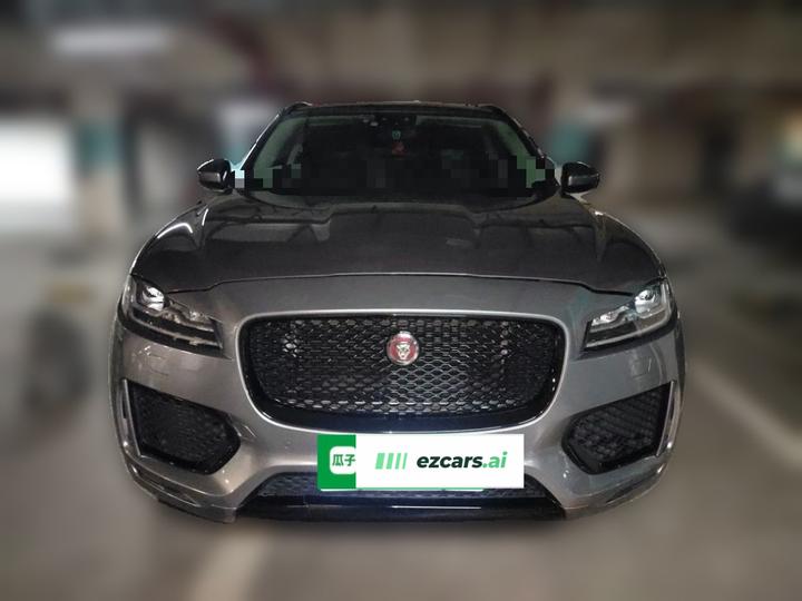 F-PACE 2020 2.0T photo 2