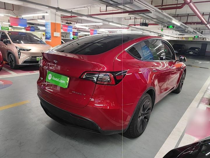 Model Y 2023 RWD photo 4
