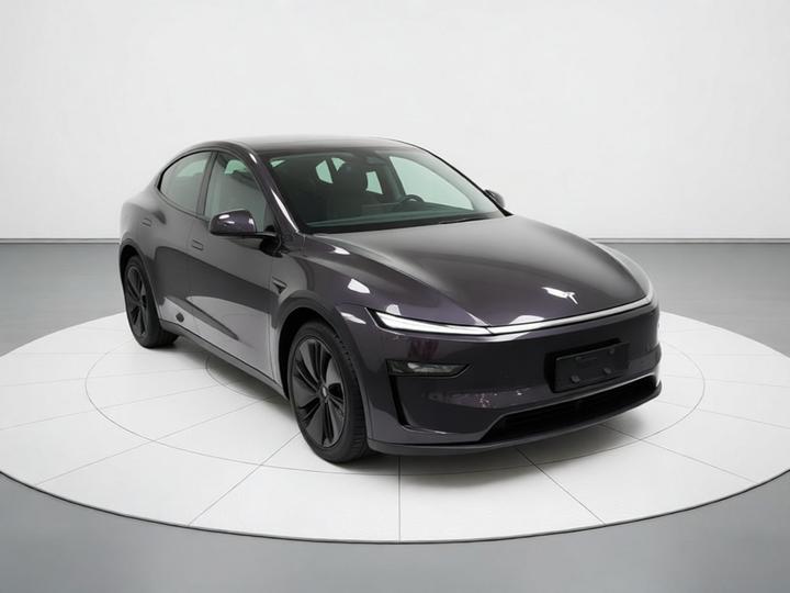 Model Y 2025 RWD photo 3