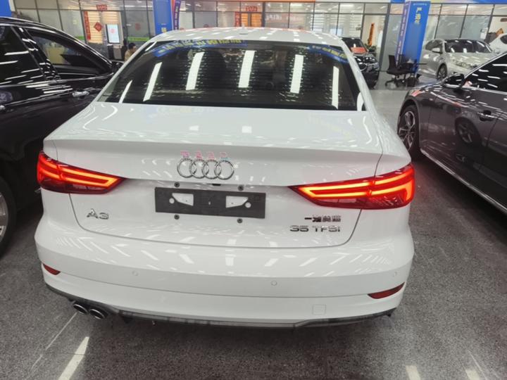 A3 2018 30 Anniversary Limousine 35 TFSI Fashion photo 3