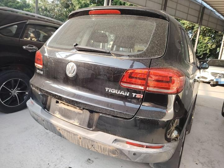 Tiguan 2013 1.8TSI AT RWD photo 4