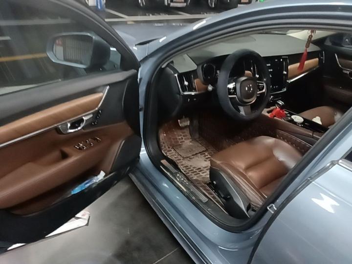 S90 2019 T5 photo 3