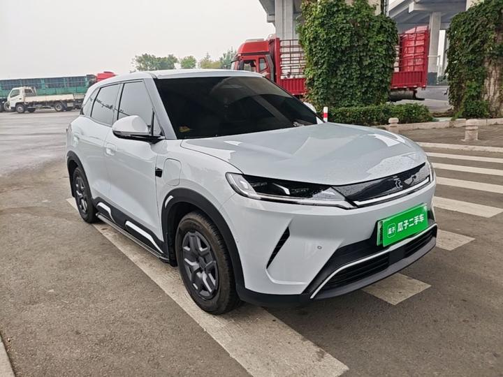 Yuan UP 2025 ADAS 401KM photo 3
