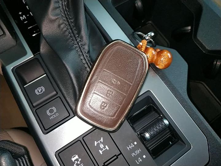 Prado 2024 2.4T TX 6-Seater photo 8