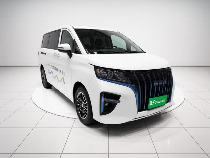 BAW M7 EV 2026 420KM Premium 7-Seater 120kW photo 3