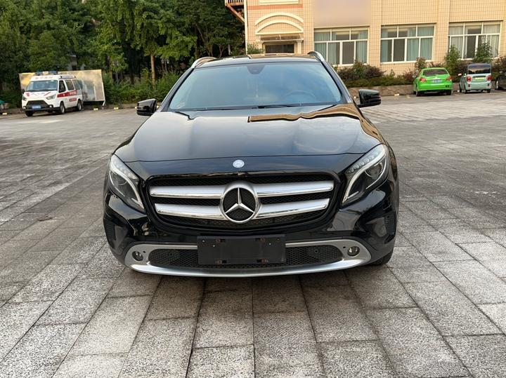 GLA 2016 GLA 220 4MATIC Fashion photo 2