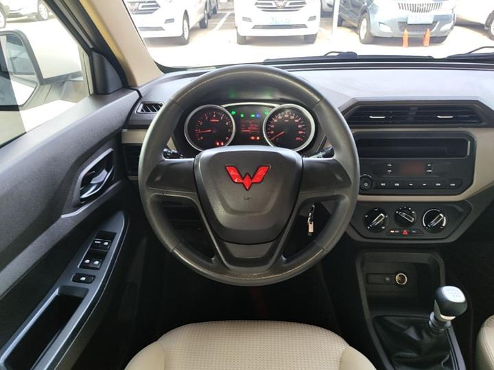 Wuling Hongguang 2021 Facelift 1.5L S Standard LAR photo 6