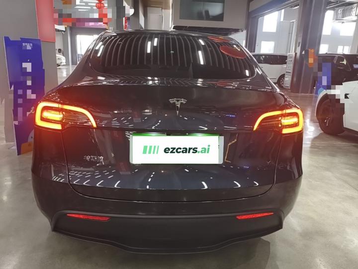 Model Y 2024 RWD photo 3