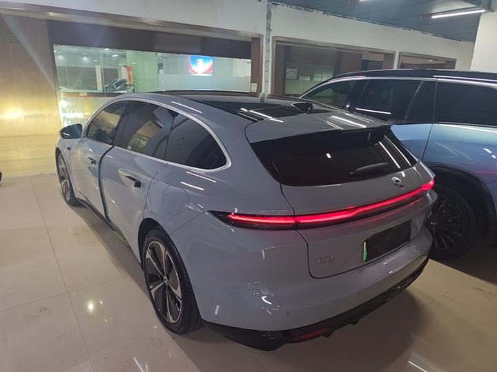 ET5T 2025 75kWh Touring photo 4