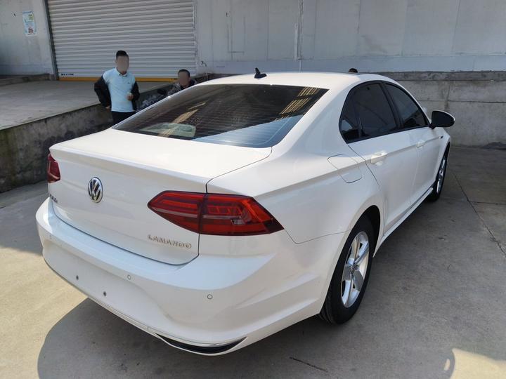 Lamando 2021 230TSI DSG photo 4