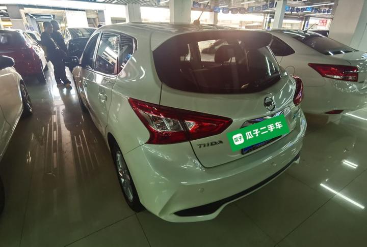 Tiida 2016 1.6L CVT photo 4