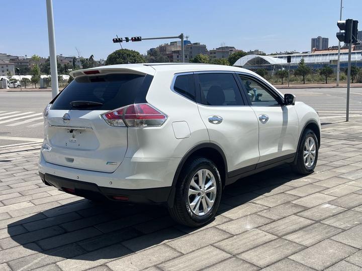 X-Trail 2015 2.0L CVT Comfort MAX 2WD photo 3
