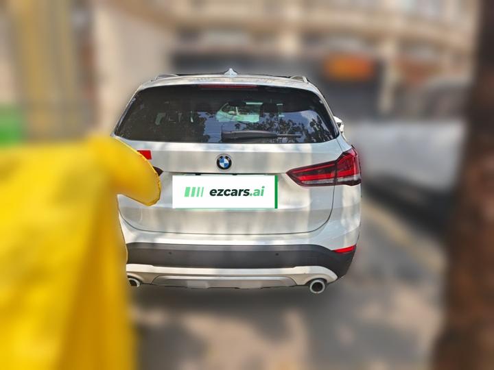 X1 2021 Facelift xDrive25Li Exclusive photo 3
