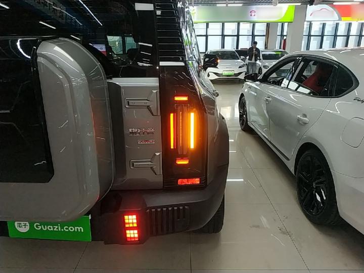 Wagon 2023 2.0T AWD PRO photo 7