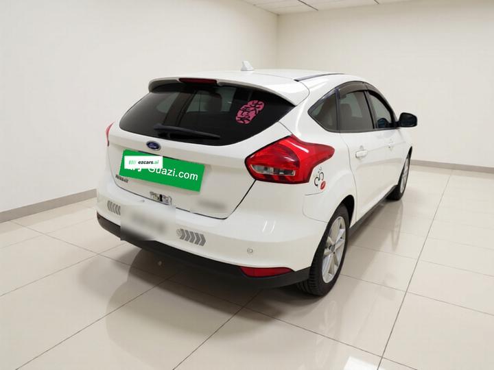 Focus 2018 Hatchback Classic 1.6L AT Fashion photo 6