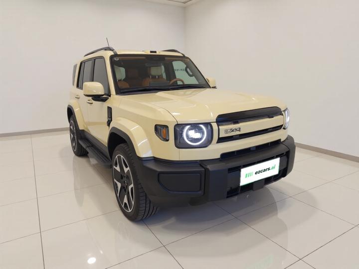 iCAR V27 2026 200KM AWD 700 photo 3
