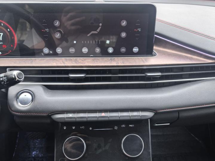 LX 2020 1.5T CVT photo 4