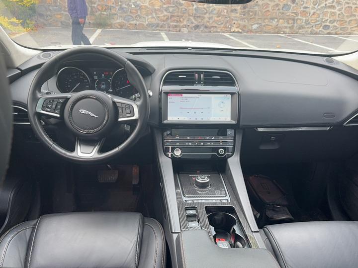F-PACE 2020 2.0T Exclusive photo 5
