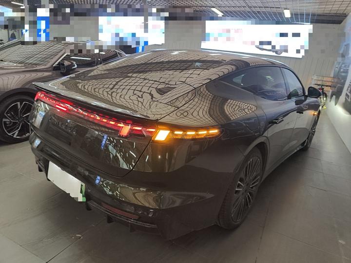 10 EM-P 2025 240 AWD Ultra Sport H7 photo 4
