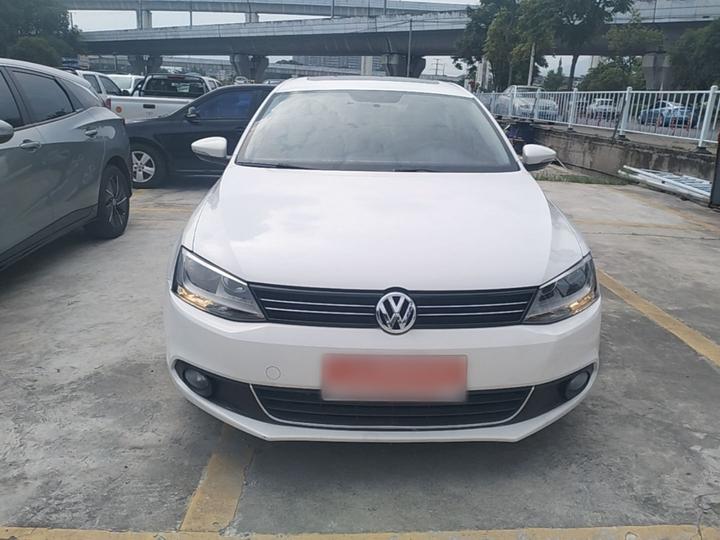 Sagitar 2014 1.6L AT Comfort photo 2