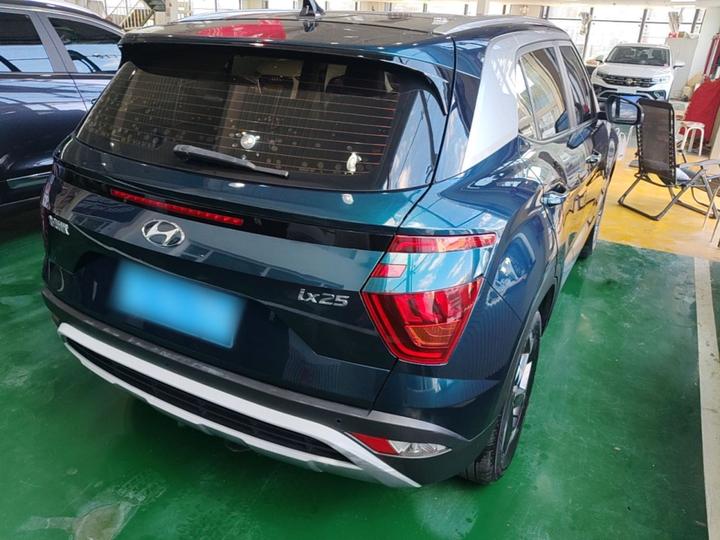 ix25 2020 1.5L CVT DLX Premium photo 4