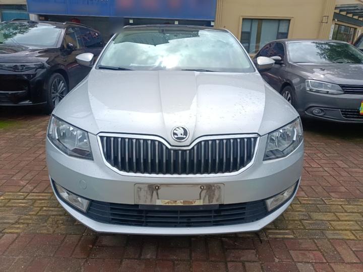 Octavia 2016 1.6L AT photo 2