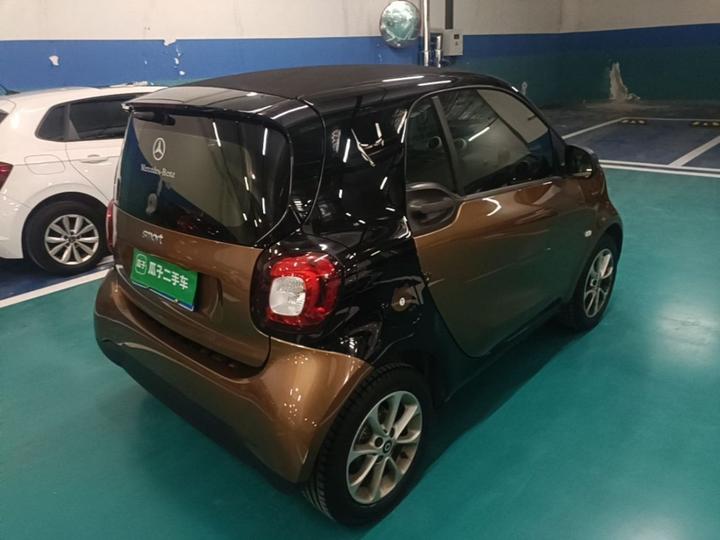 fortwo 2015 1.0L 52 Coupe photo 5