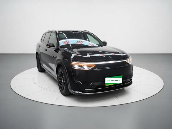 HIMA AITO M8 2025 EREV Ultra 53.4kWh 6-Seater 192-Line LiDAR photo 3
