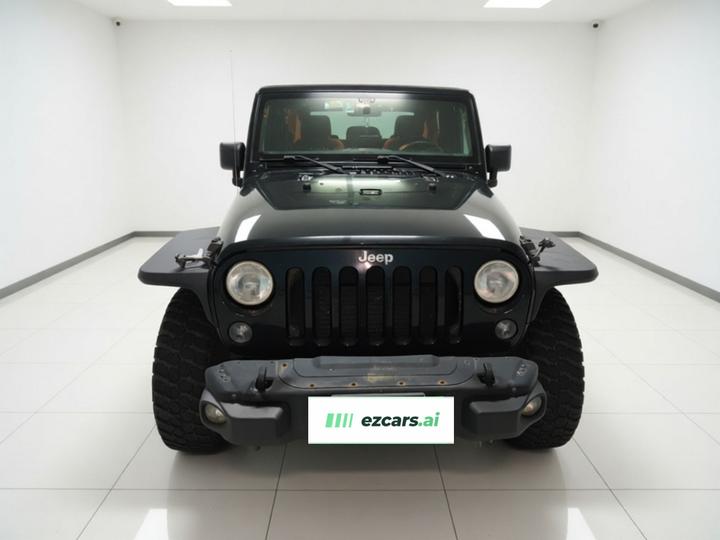 Wrangler 2015 2.8TD Sahara 4-Door photo 2