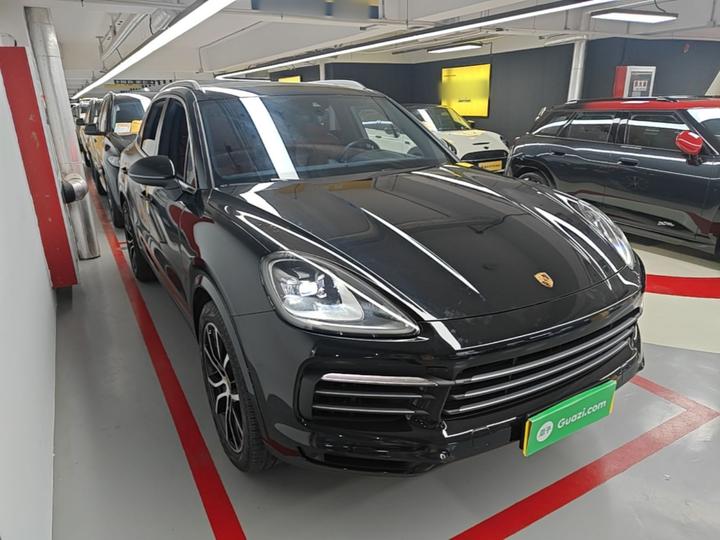 2019 Cayenne 3.0T photo 3