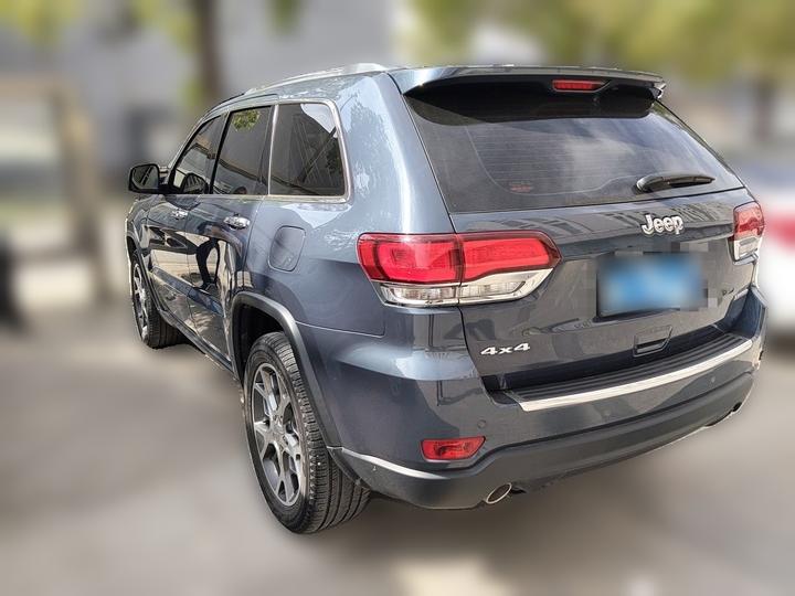 Grand Cherokee Imported 2020 3.0L Elite photo 4