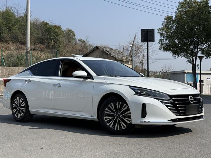 Teana 2024 2.0L XE photo 3