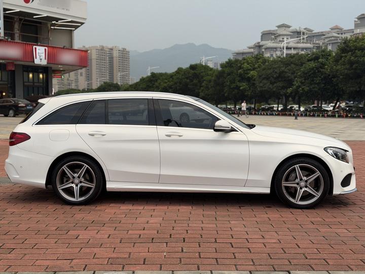 C-Class Imported 2017 C 200 Wagon photo 3