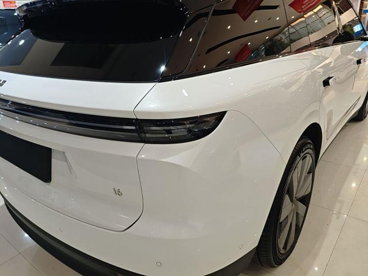 Li Auto i6 2025 AWD Standard photo 7