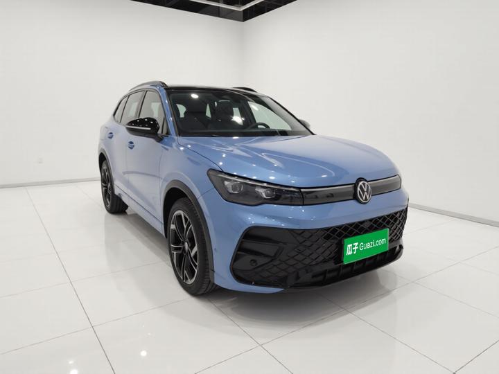 Tiguan L 2026 PRO 380TSI AWD R-Line Smart Premium photo 3