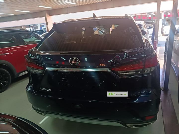 RX 2020 Facelift 300 AWD Elegant photo 5