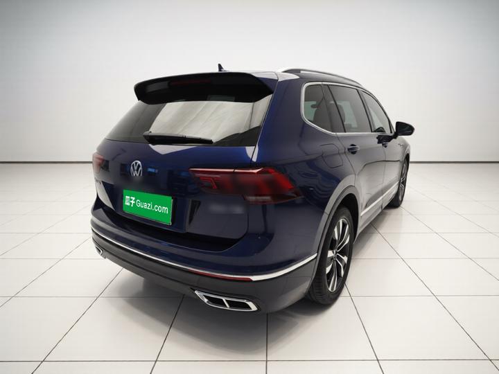 Tiguan L 2022 330TSI AT RWD R-Line photo 4