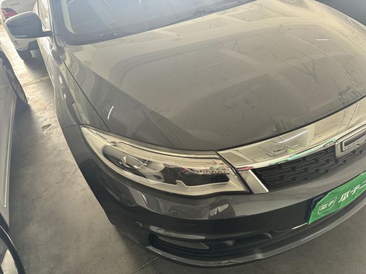 3 2015 Sedan 1.6T AT photo 8