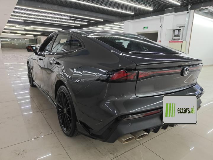 UNI-V 2023 1.5T Sport photo 4