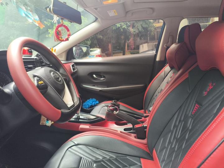 2016 1.6L CVT photo 7