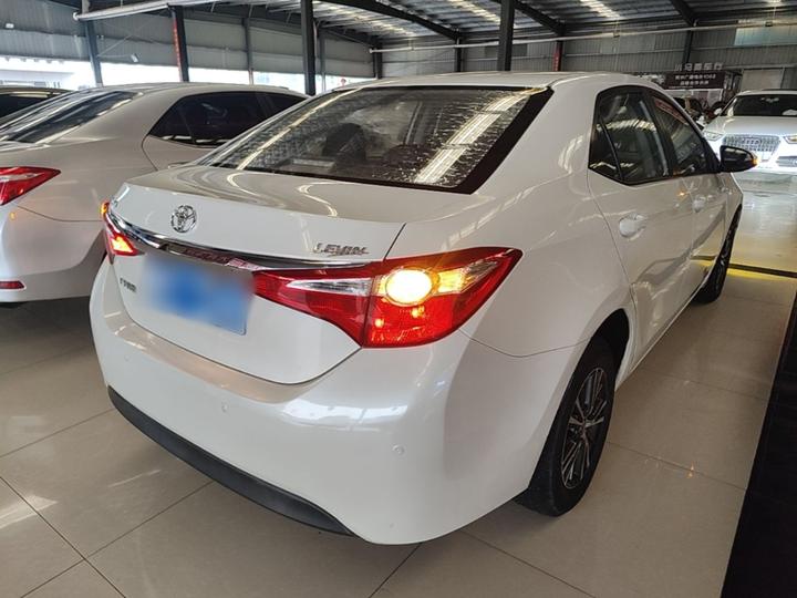 Levin 2016 1.6G CVT Elite photo 4