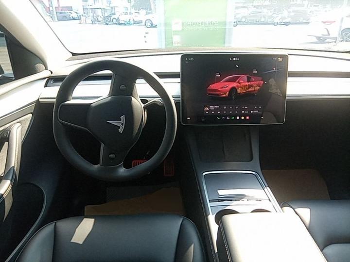 Model Y 2023 RWD photo 6