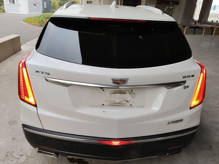 XT5 2016 25T Tech photo 5