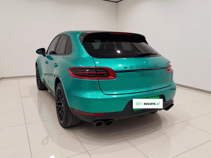 2017 Macan 2.0T photo 4