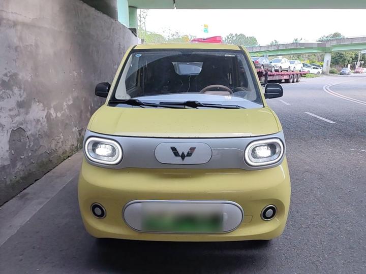 Hongguang MINIEV 2024 3rd Gen 215km photo 2