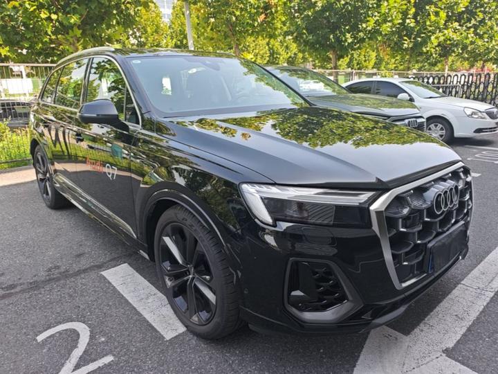Q7 2025 55 TFSI quattro S line Sport photo 3